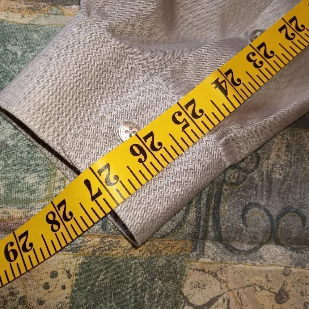 Calvin Klein DressShirtMens 16 1/2 34/35 SilverGrayL/Sl SlimFitNonIron ButtonUp.